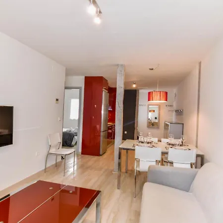 Precioso Reformado En El Sardinero 桑坦德